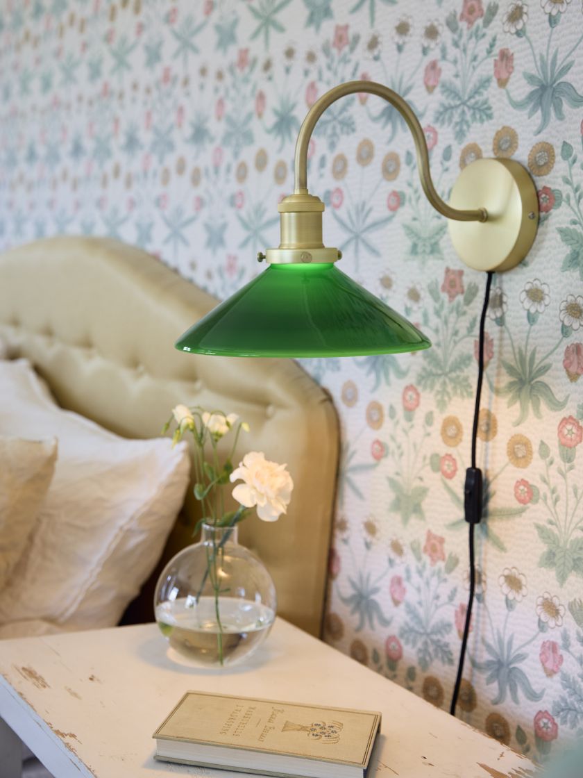 nastrojowe kinkiety do sypialni