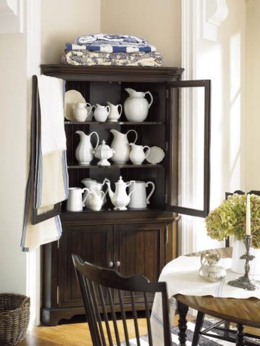 Nietypowy, bo narożny. CENTRUM WITEK, LANE