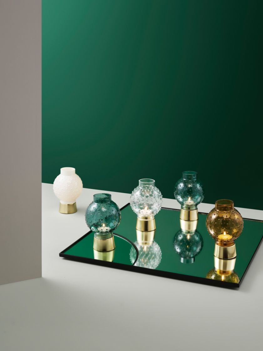 Świecznik Tivoli Story, Czerwona Maszyna