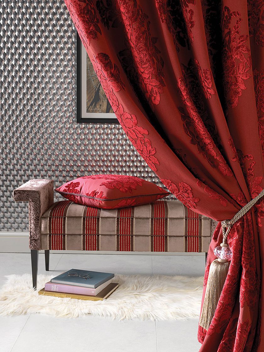 Szenilowe chwosty z kryształowymi koralami, OSBORNE LITTLE