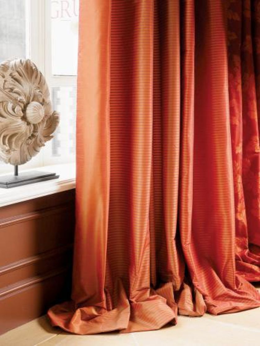 W kolekcji FR-One znajdziemy aż 530 różnych tkanin. CHRISTIAN FISCHBACHER