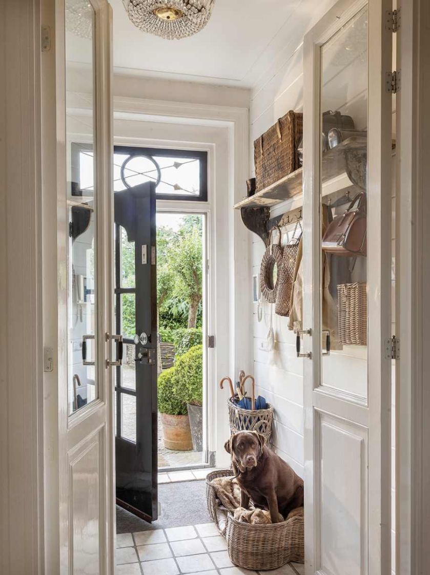 Mieszają się tu style rustykalny z prowansalskim, a wszystko okraszone jest szczyptą angielskiego charakteru.