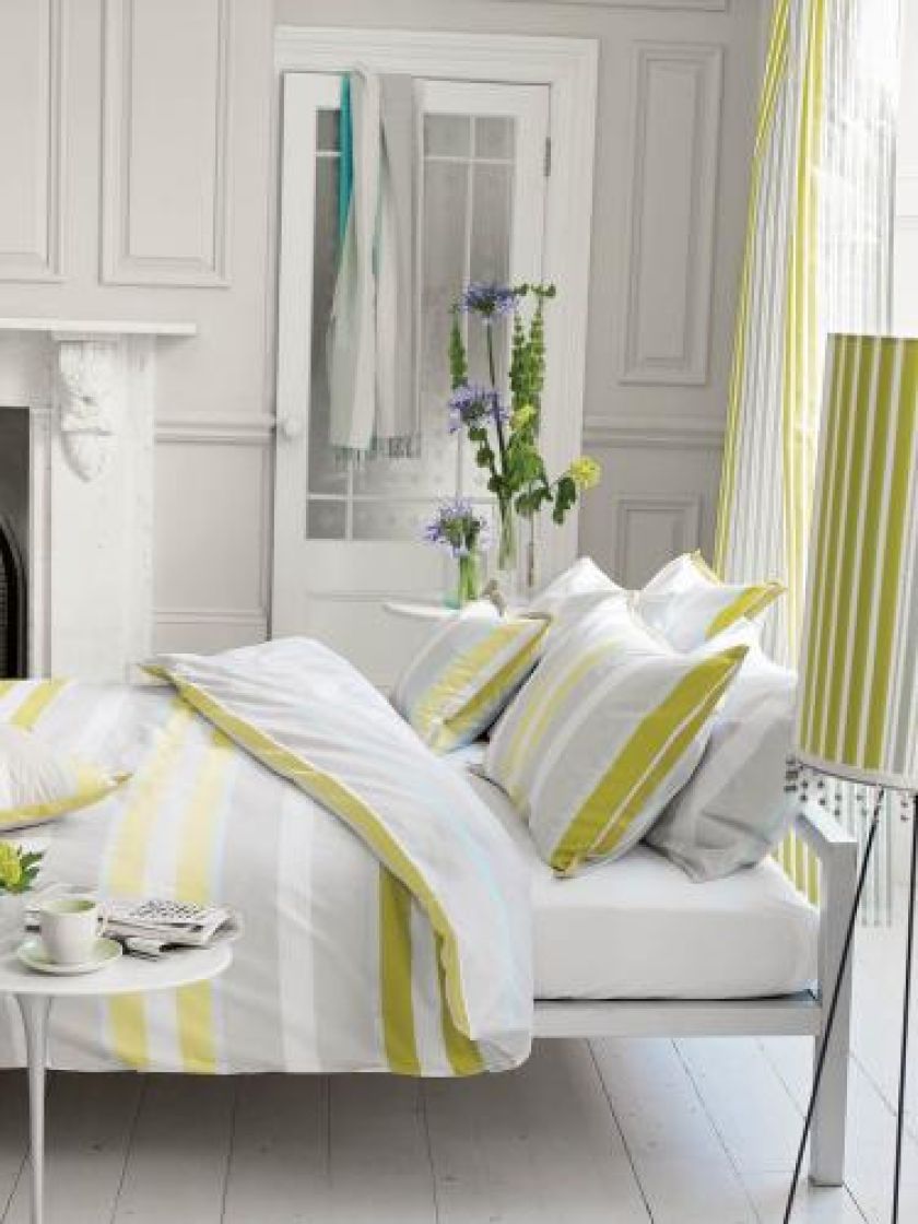 Wraca moda na puchowe piernaty, poduchy, pledy, kapy, falbany, koronki...