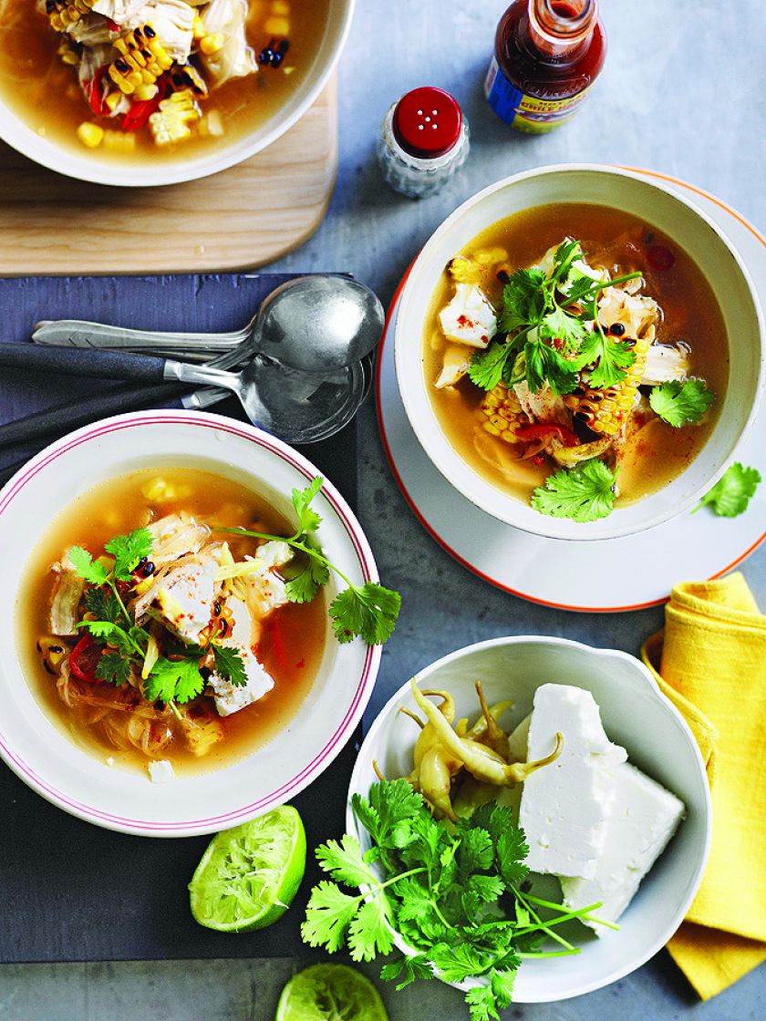 Zupa z grillowanej kukurydzy z kurczakiem.