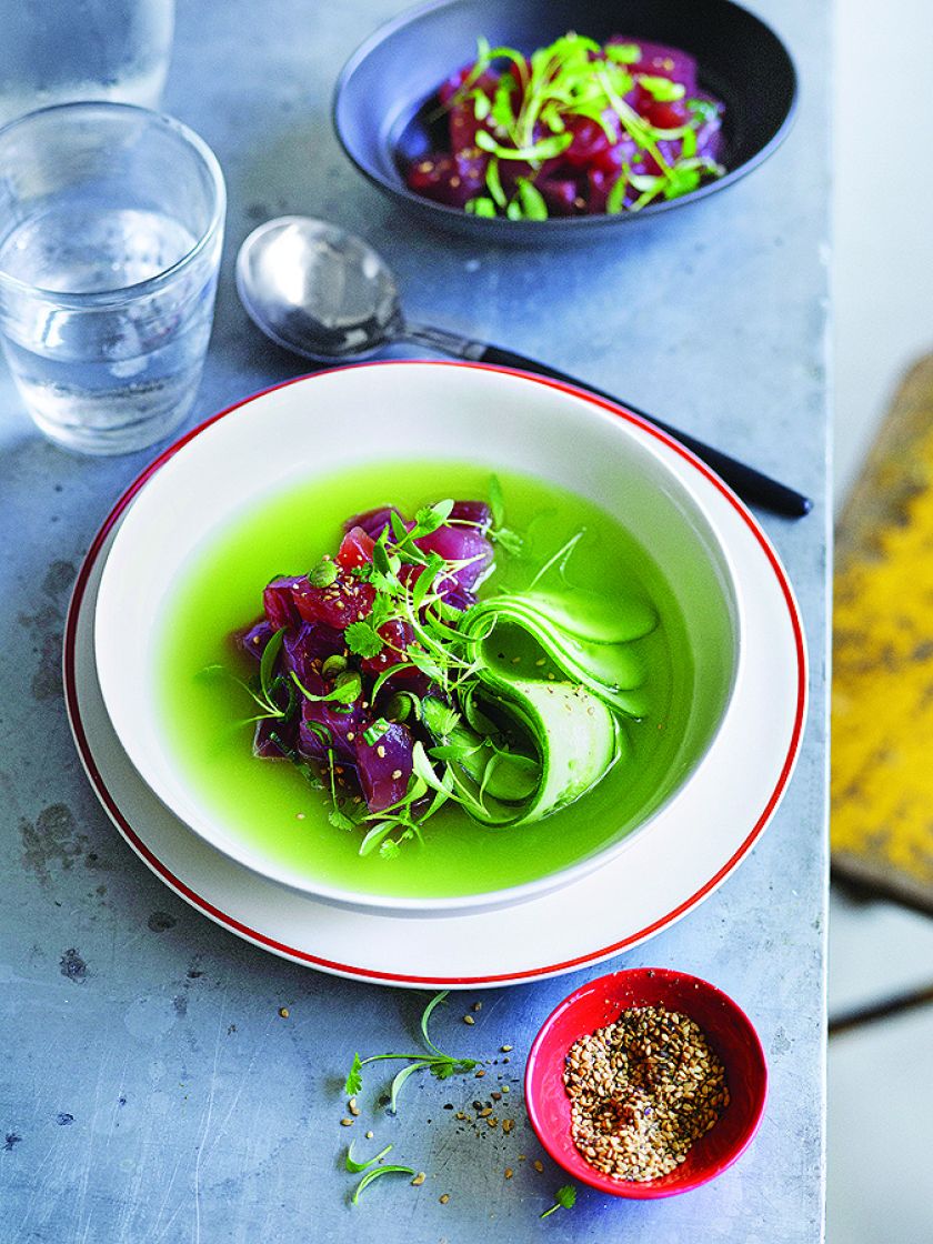 Zupa z ogórka z tuńczykiem. Gotujemy lekką zupę