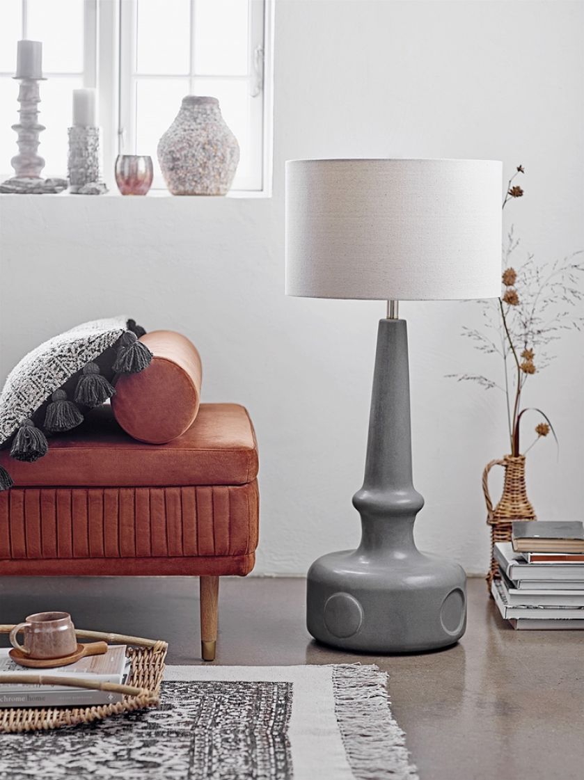 lampa podłogowa do salonu