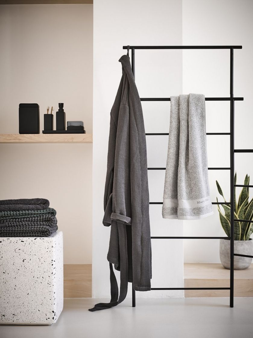 akcesoria do łazienki w  kolorach ziemi