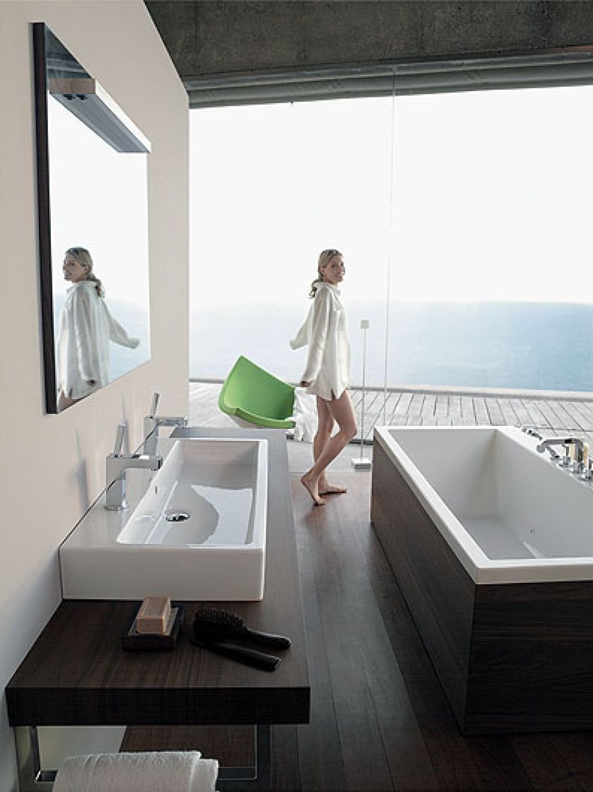 To drewniane meble łazienkowe: konsole, szafki, kontenery, do kupienia w pięciu kolorach. DURAVIT