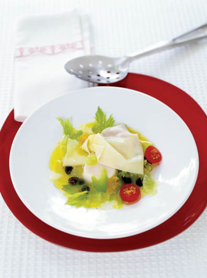 Małże św. Jakuba pod płatkami lasagne