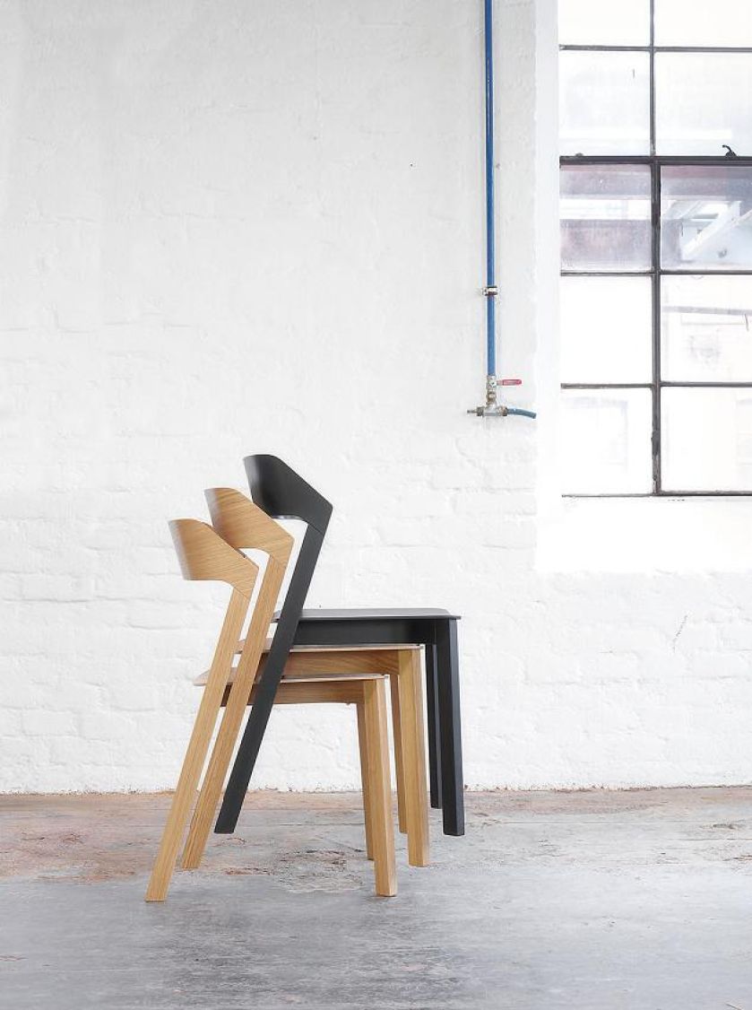 Krzesła Merano. TON. Nowości od TON