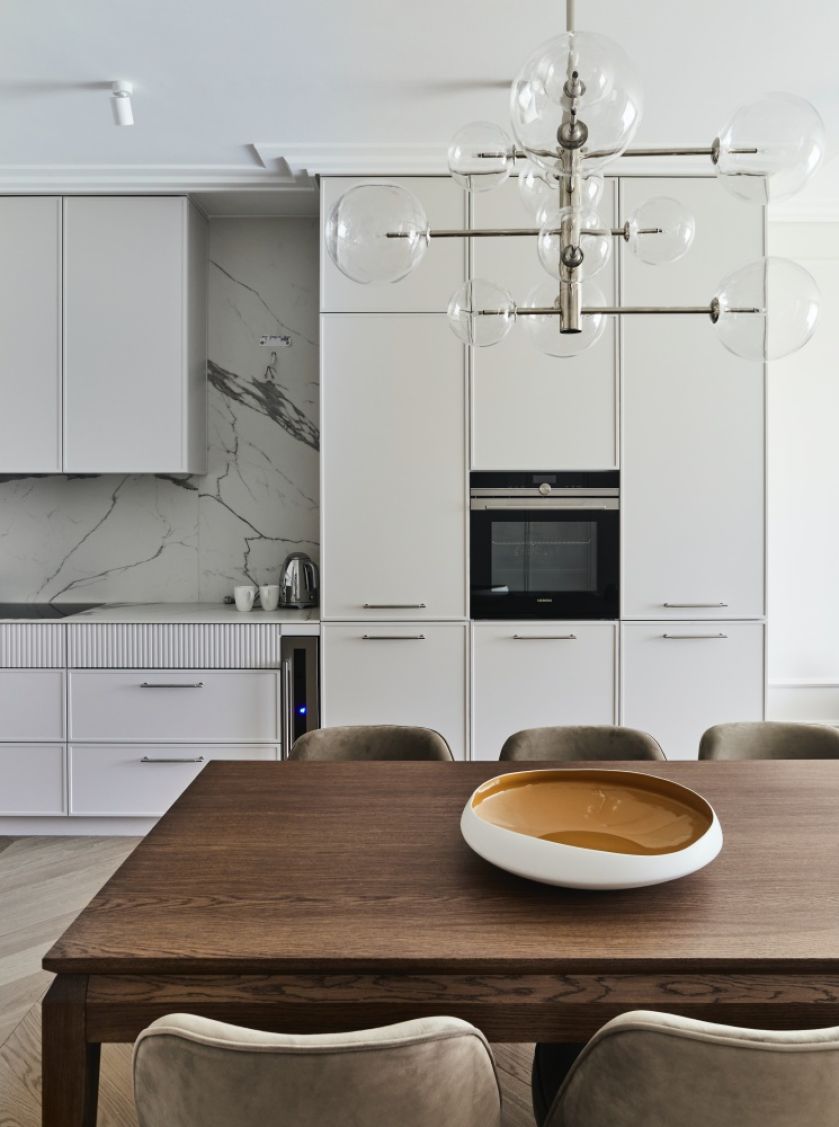 kuchnia w stylu francuskiej kamienicy