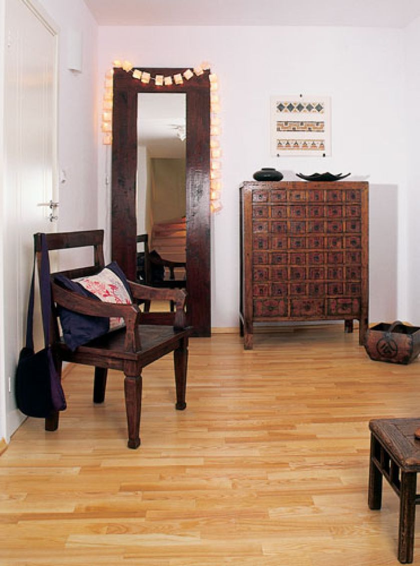 Po co komu tyle szuflad- dziwił się mąż Benedicte, patrząc na chińską komodę. Żona szybko rozwiązała jego wątpliwości- dziś