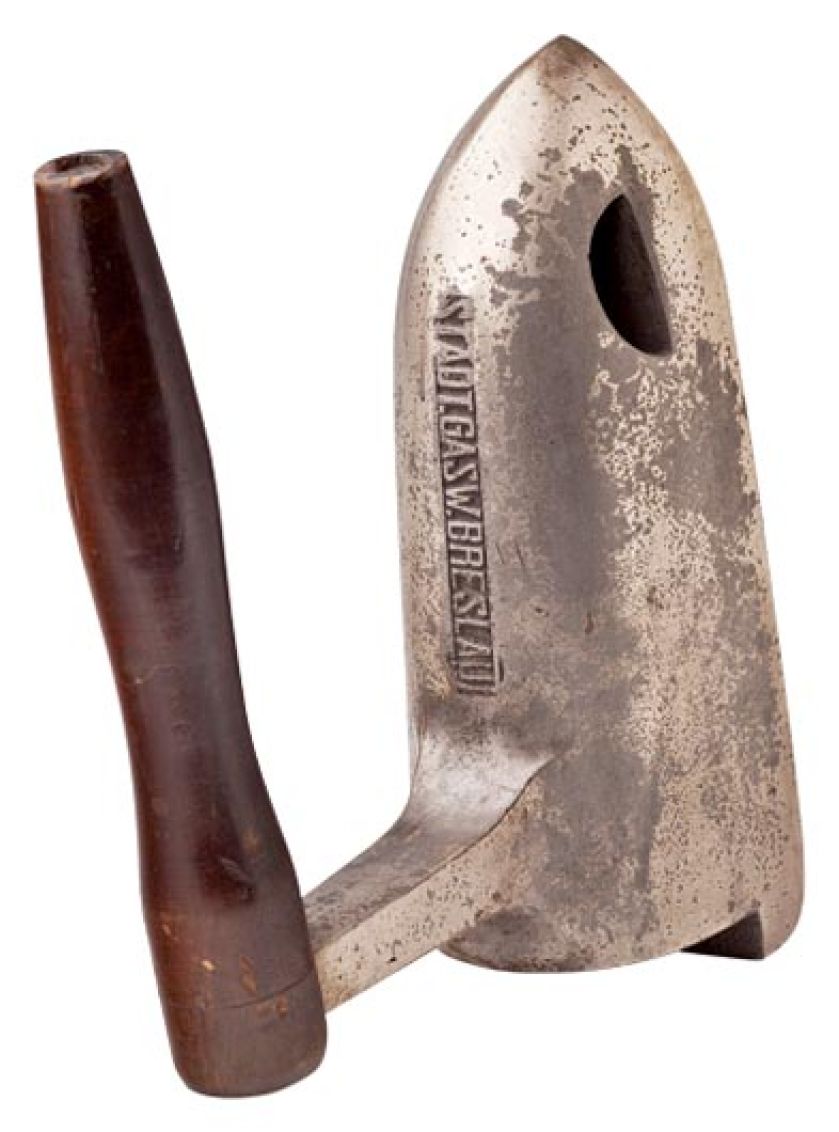 Żelazko gazowe, żeliwne, produkcji Miejskich Zakładów Gazowniczych we Wrocławiu, lata 20. XX w., Muzeum Narodowe we Wrocławiu