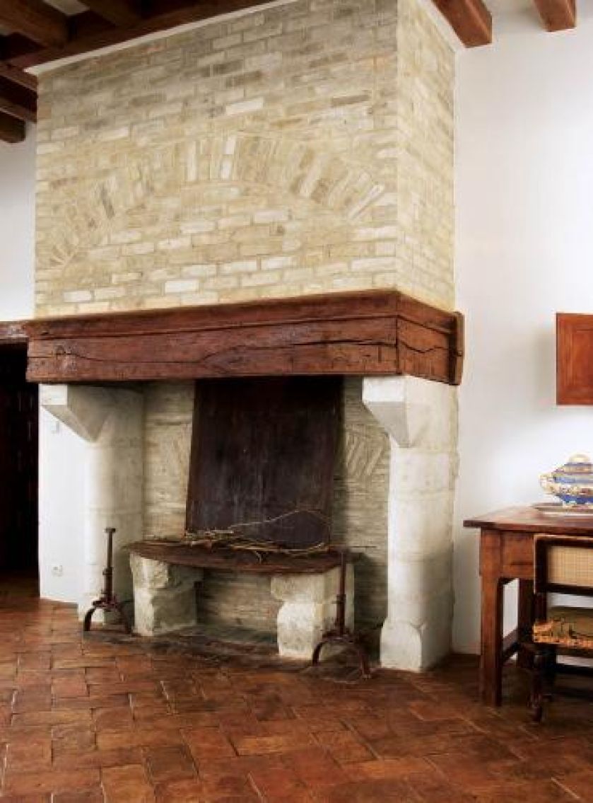 Ceglany kominek. Świat według Opałki