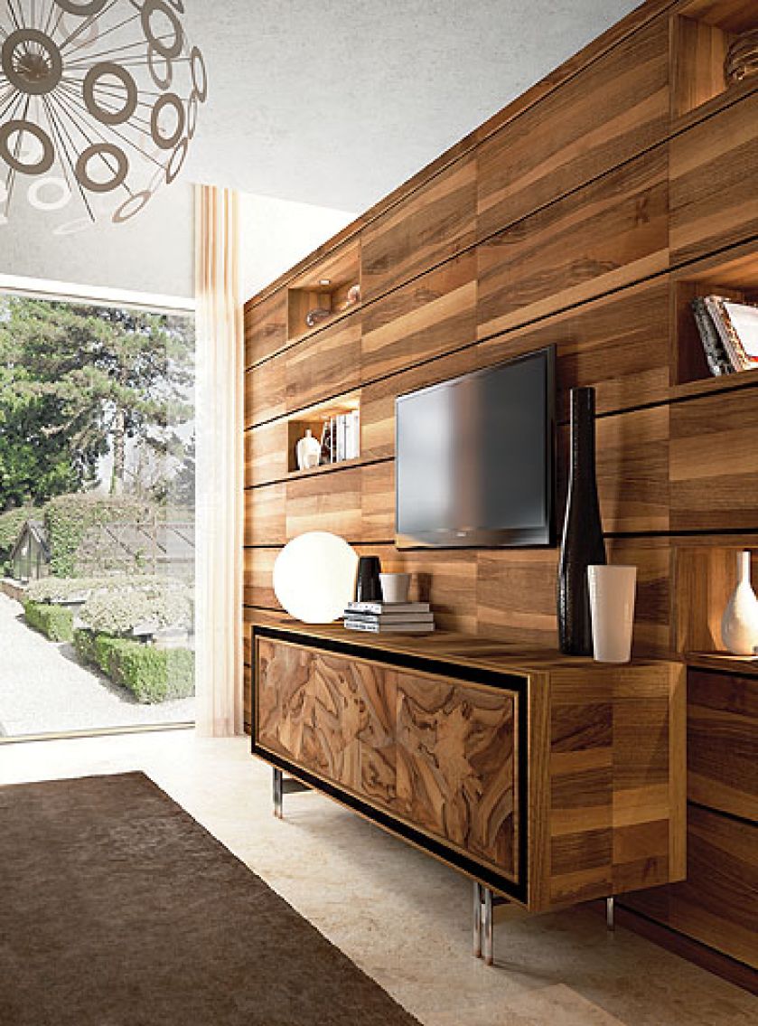 Nowość z targów w Mediolanie. Efektowne drzwiczki zrobiono z czeczotki. Do kompletu można zamówić ścianę. ORIGINE ITALIA