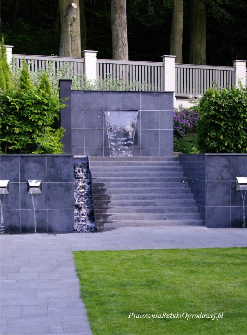 Ogród przy zabytkowej willi w Gdańsku