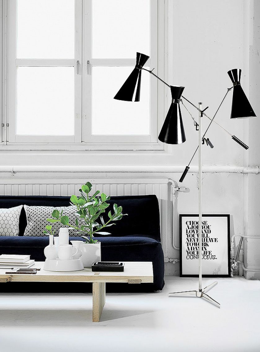 Trzy lampy w jednej, Stanley, DELIGHTFULL