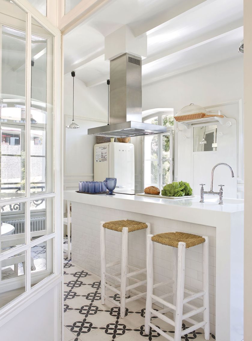 Ta hinduska willa pamięta niejedną metamorfozę: bywała restauracją, hodowano w niej szynszyle, później popadła w