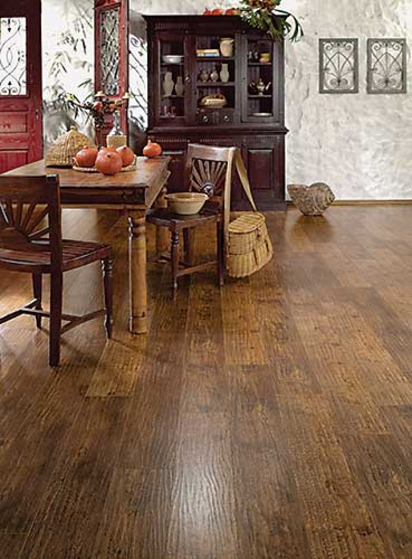 Ciemna podłoga Floorline Crystal 32 - Dekor Dąb Zamkowy. EGGER FLOOR PRODUCTS