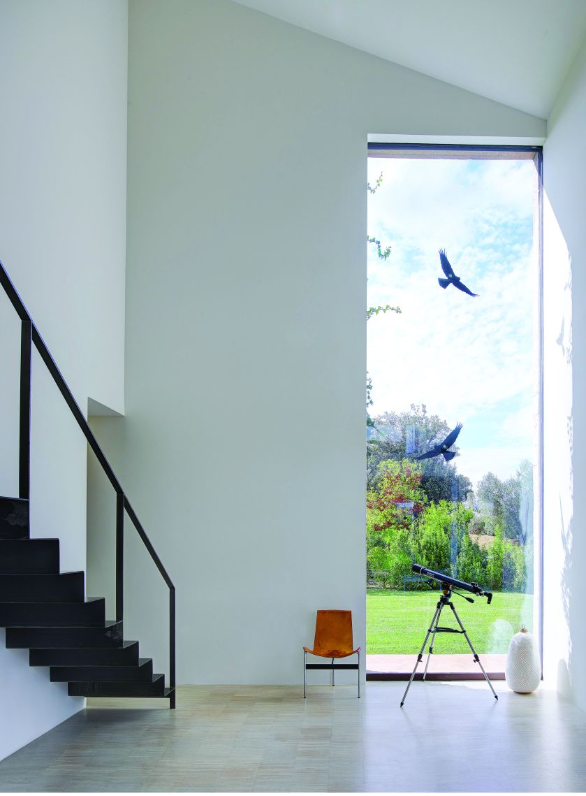 Tylko spójrzcie na toskańską rezydencję Piera Lissoniego, włoskiego projektanta i mistrza minimalizmu.