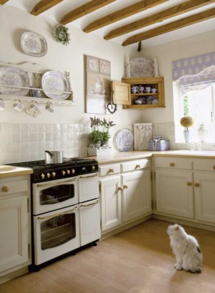 Do jasnej kuchni jak ulał pasuje zbierana latami kolekcja chińskiej porcelany.