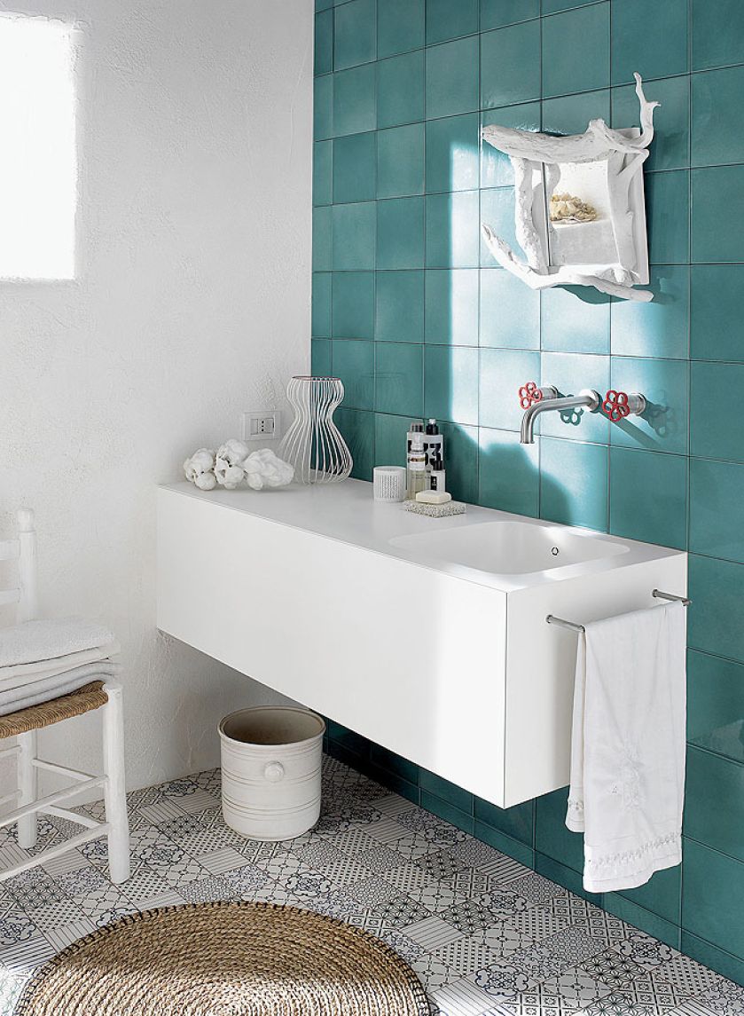 Modne półki i szafki do łazienki