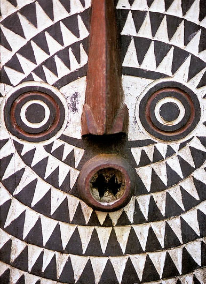 Maska plemienna, Afryka. Fot. East News