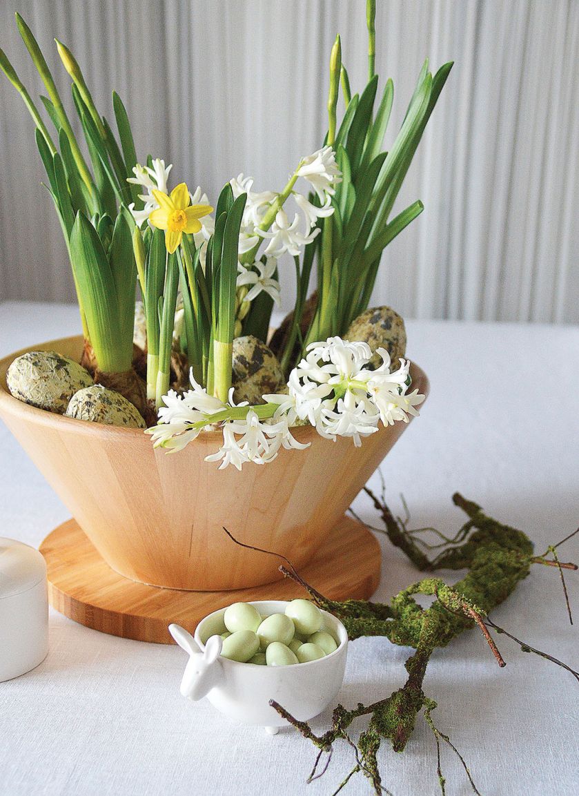 W ceramice z Bolesławca spodobały mi się prosta forma i świeży, wiosenny kolor. Drewniane