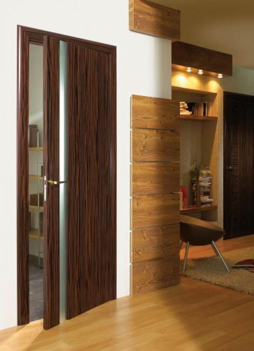 Zamiast tradycyjnej szyby wąska szklana listwa. Drzwi Space w kolorze hebanu kosztują 2810 zł netto (bez montażu). VILLADORA