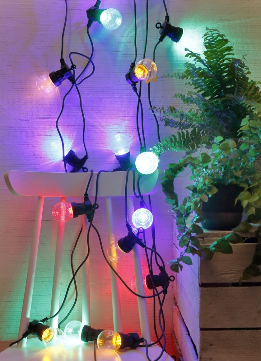 kolorowe oświetlenie na balkon