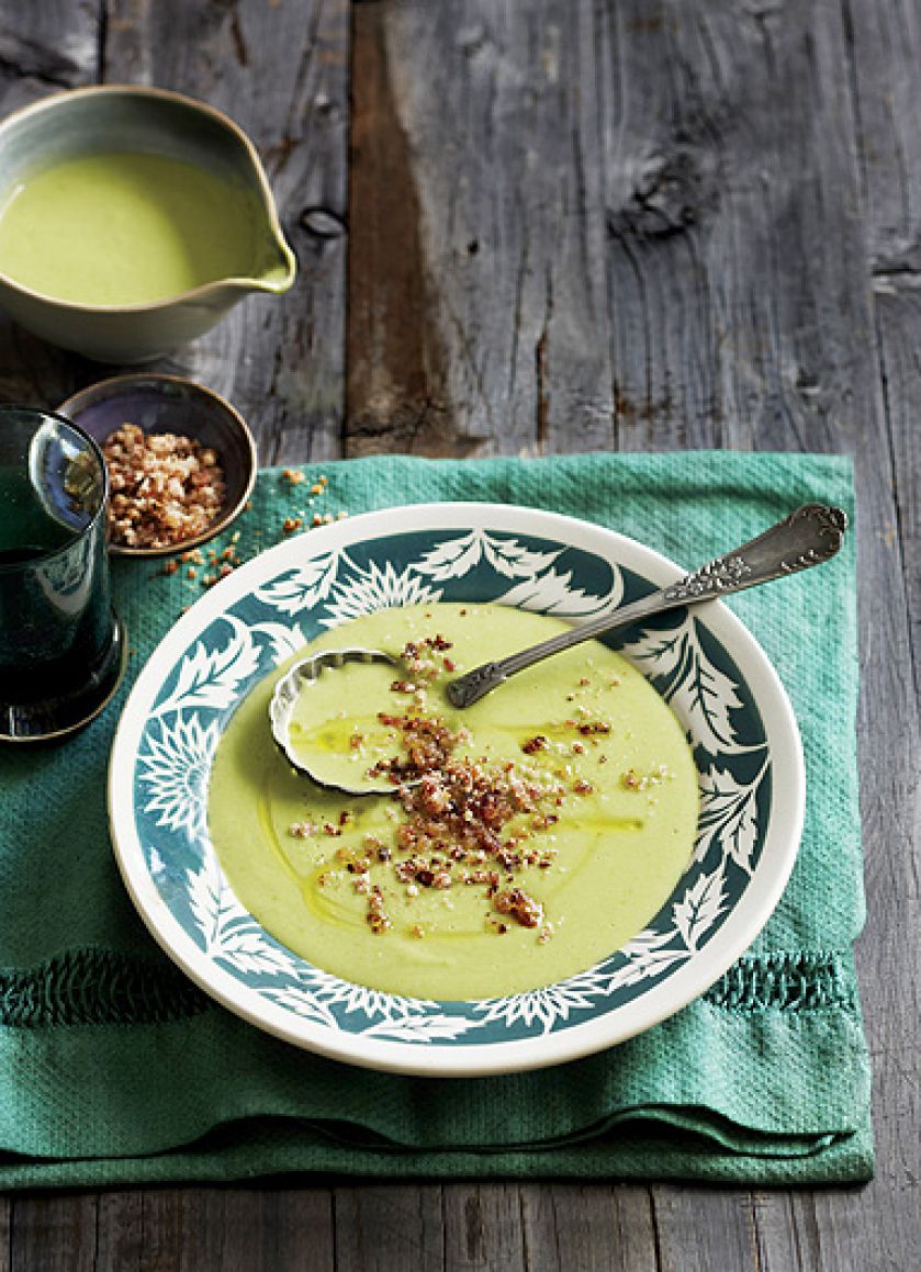 Z kopru włoskiego i groszku. Rozgrzewające zupy