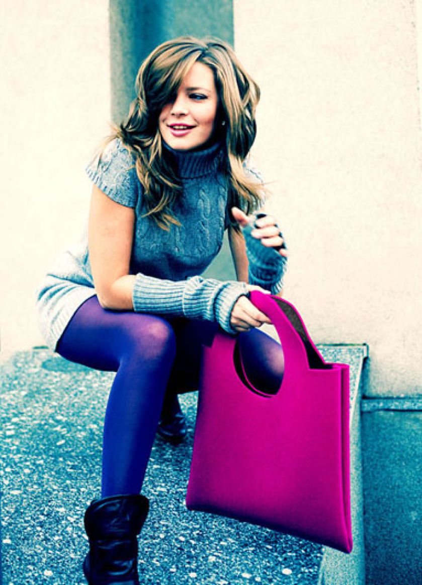 Torba typu shopper z wełnianego filcu. Zaprojektowana z myślą o niezależnych, nowoczesnych kobietach. Projektant: Die