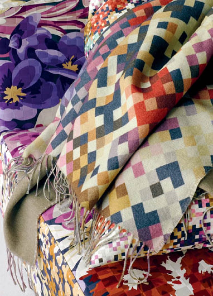 Narzuta Lisbona, Missoni. Missoni: dzianina wygrała z jedwabiem