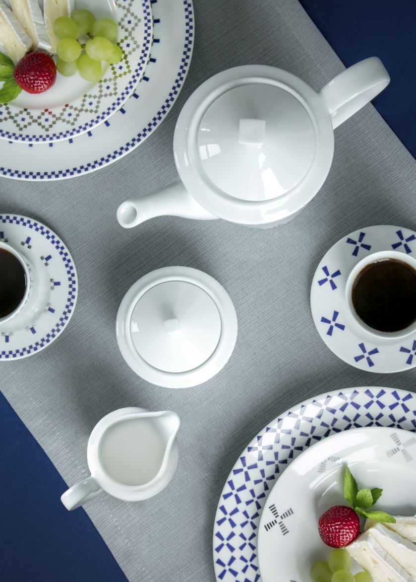 Domowy stół – miejsce, które łączy