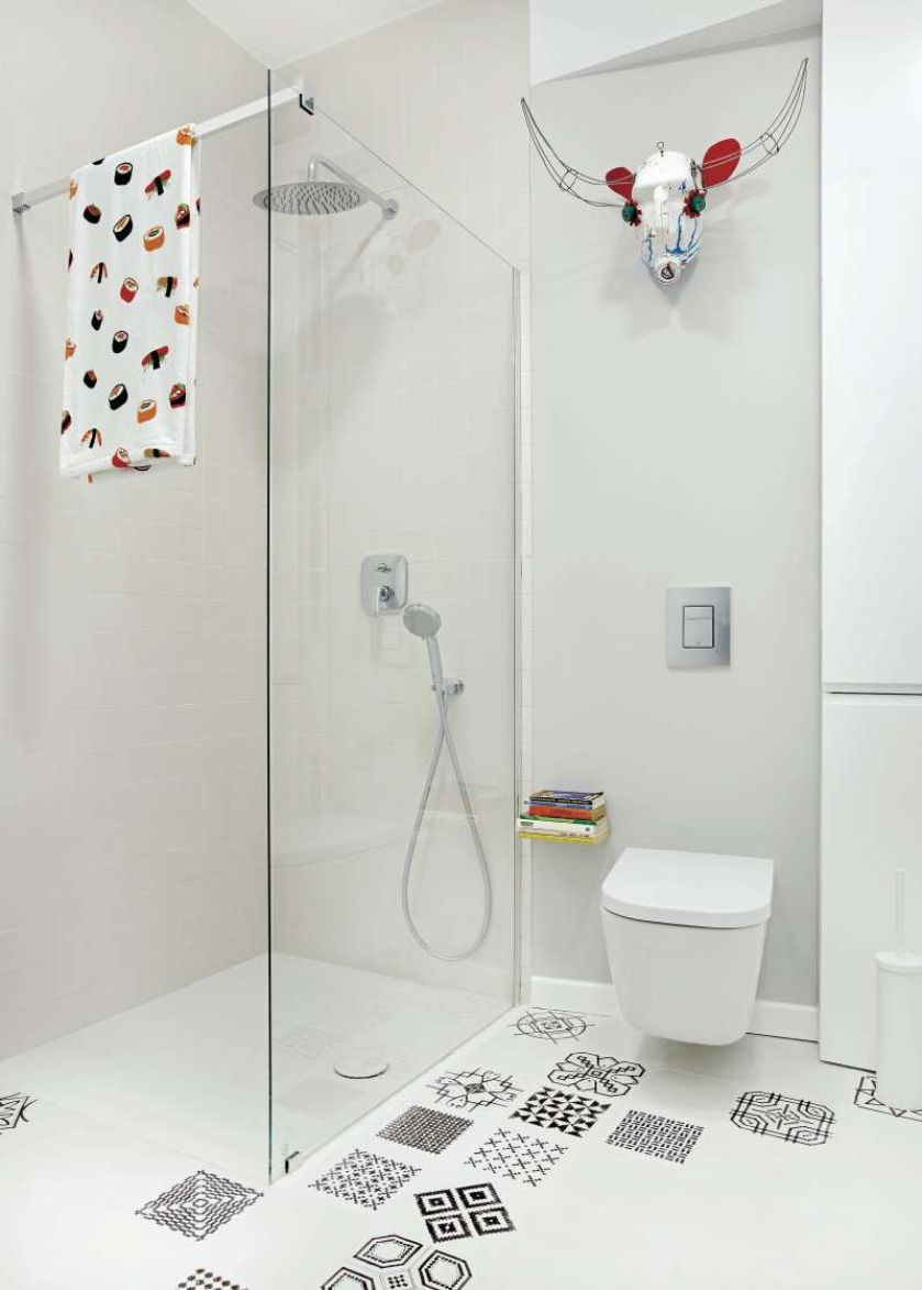 biała męska łazienka