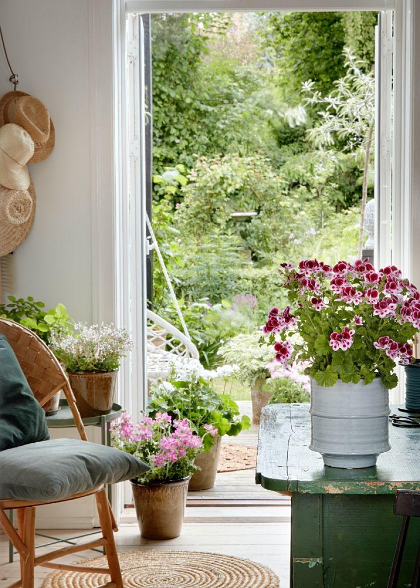 dekoracja okna balkonowego