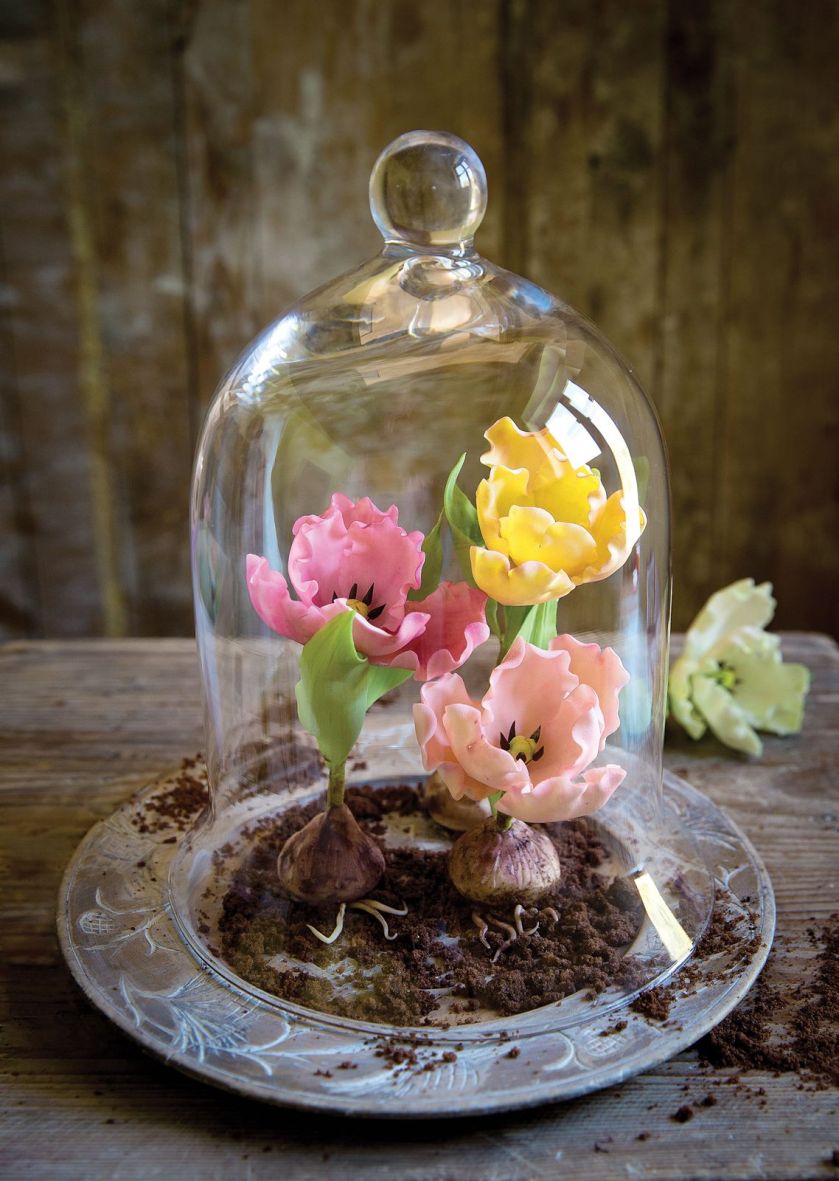 Dekoracje tortów: kwiaty z cukru