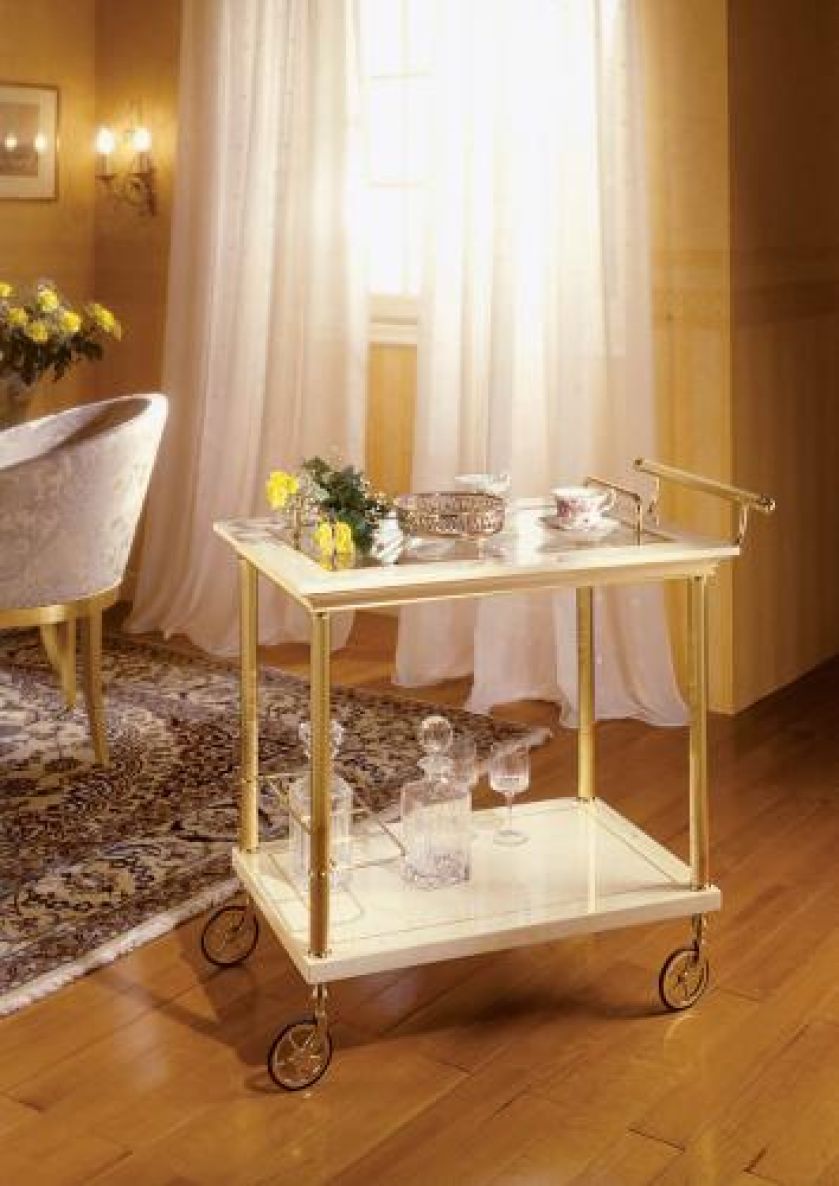 Elegancki pozłacany barek na kółkach. PATT MEBEL