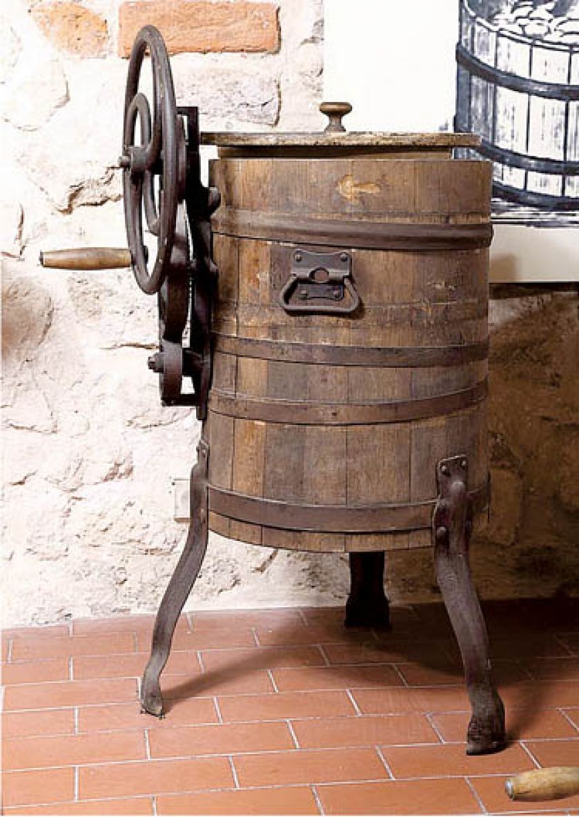 Pralka na korbę, koniec XIX w., Muzeum Historyczne Miasta Krakowa, fot. A. Wojtuń/Green Carrot.
