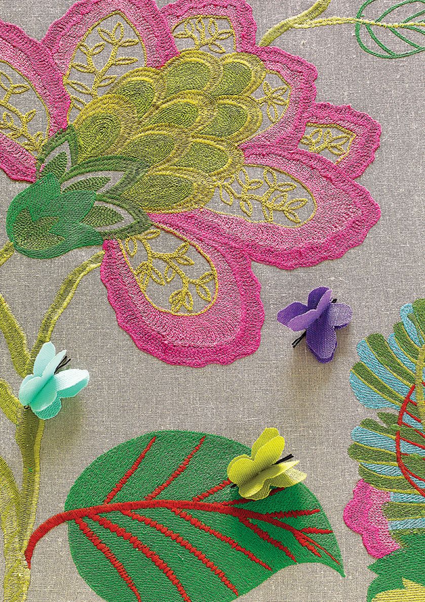 Najnowsza kolekcja luksusowej francuskiej marki stawia na lny, hafty i energetyczne kolory, Manuel Canovas