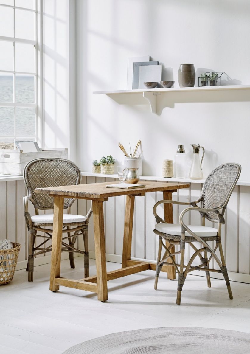 Salon, kuchnia i sypialnia w kolorach natury