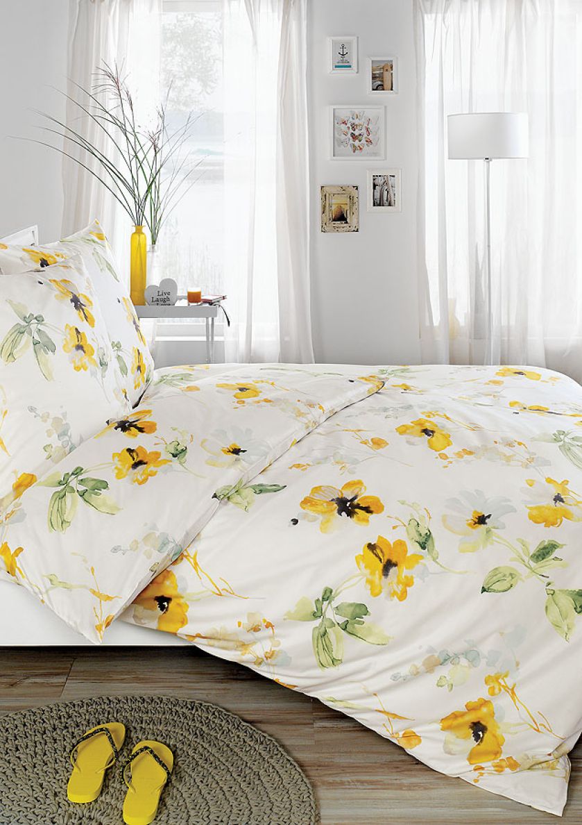 Pościel jak skąpana słońcem.