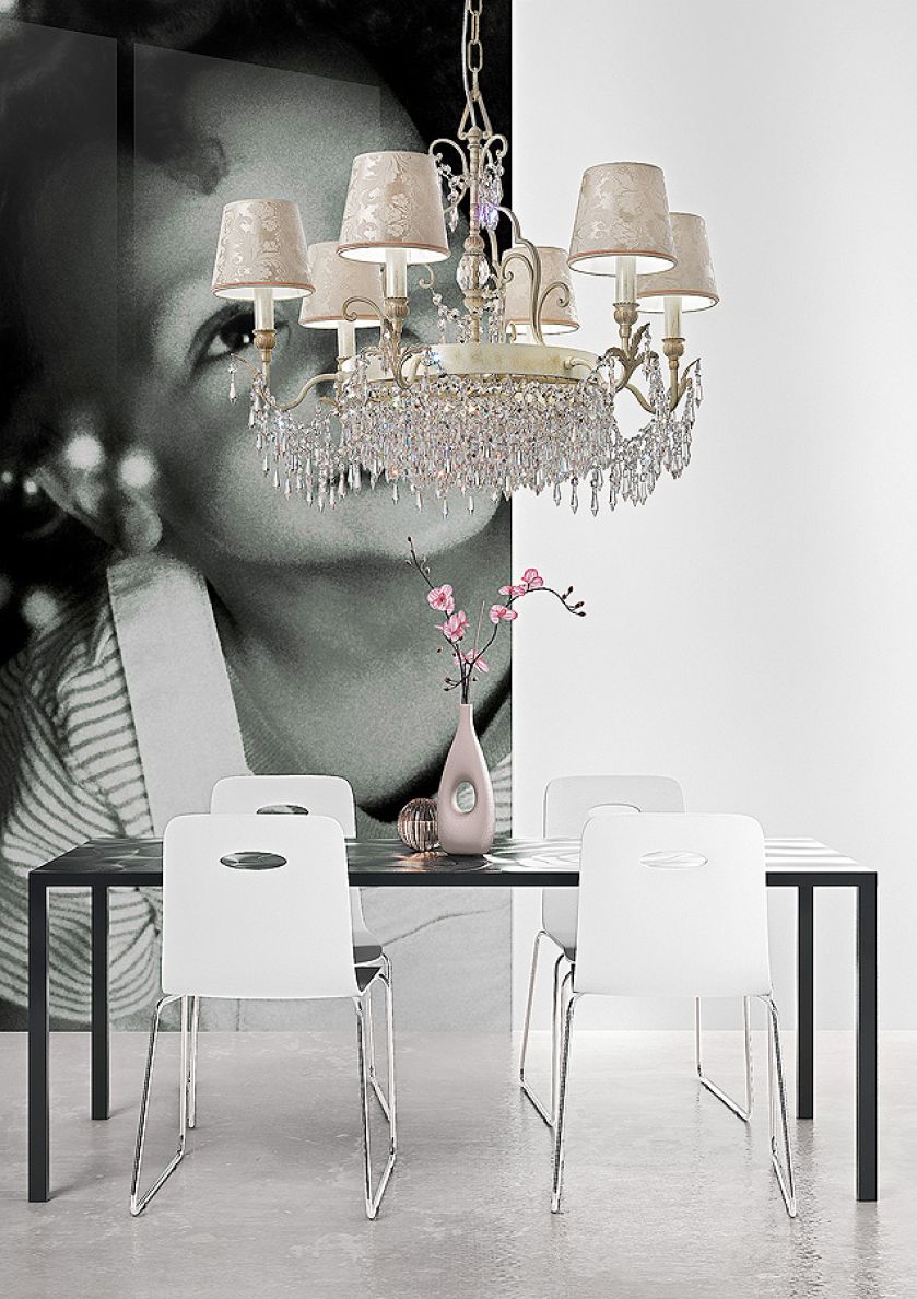 Żyrandol od Masiero w kolorze przecieranej kości słoniowej lub w starym złocie, z kryształami Swarovskiego,