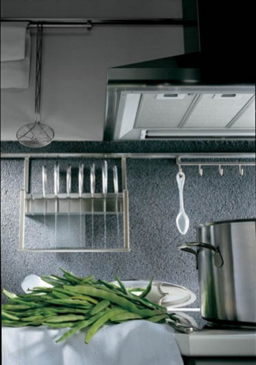 Relingi ścienne, satynowe lub aluminiowe, Linero 2000. PEKA