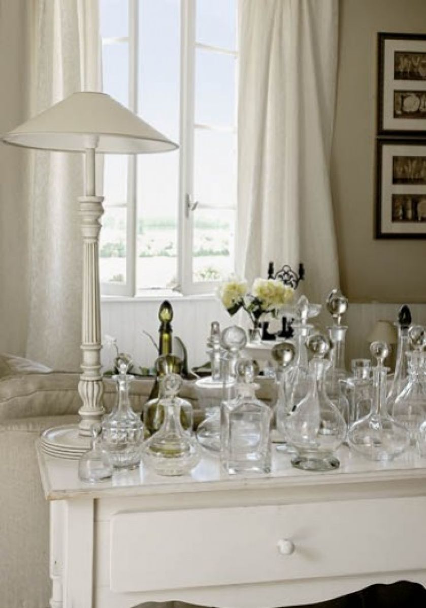 Szklane karafki to oczko w głowie pana domu. Kolekcja Jest tak duża - liczy już kilkadziesiąt sztuk - że