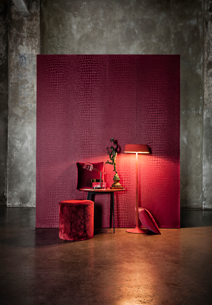 Tapety z jedwabiu, satyny i aksamitu