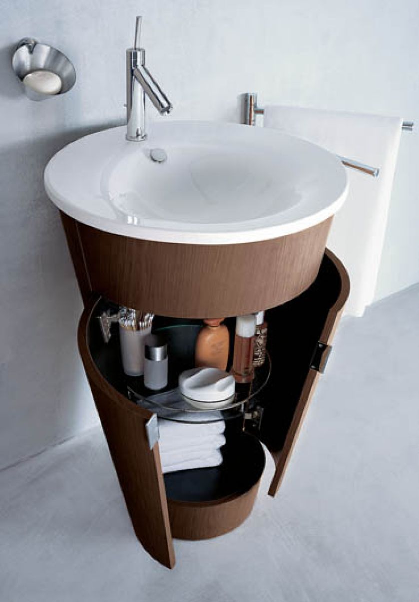 Najczęściej kupowany mebel Duravitu - szafka z serii Starck 1, nazwana pieszczotliwie stożkiem . CERAMAG WROCŁAW