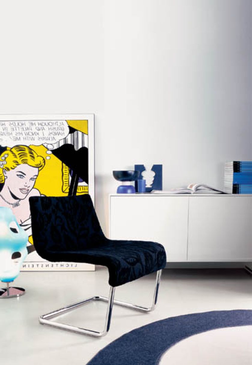 Prawie jak fotel, z szerszym wygodnym siedziskiem. BONALDO