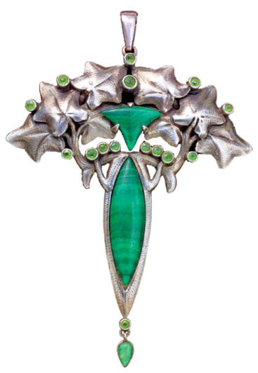 Wisior z 1905 r., www.tademagallery.com