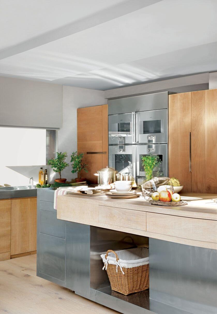 Zimowe aranżacje: przytulne, drewniane wnętrza w stylu chalet